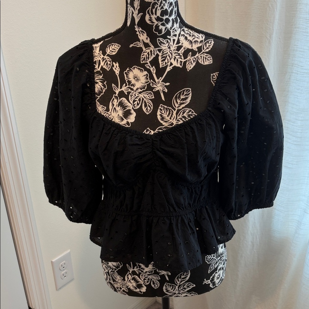 Elegant Black  Women's Stretchy Top